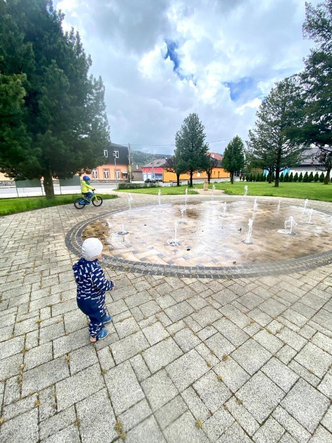 Drevenica Emilka, 5 Min Restauracia, Z Terasy Vyhlad Na Kralovu Holu A Polomske Ocko, Gril, Ohnisko, Kotlik Villa Brezno Dış mekan fotoğraf